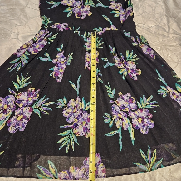 Floral Black Dress Pleated Skirt Sheer Back Zipup | George Size Medium - Picture 6 of 6